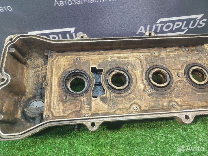 Клапанная крышка Nissan Micra K11E 1.0 CG10 2002