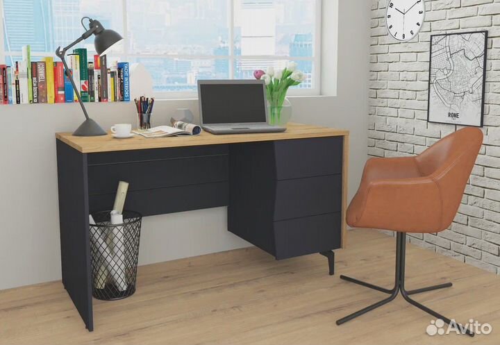 Стол письменный 