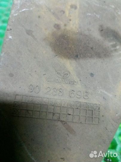 Кронштейн генератора Daewoo Nexia A15SMS 2012