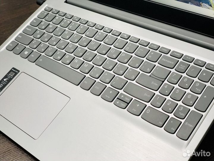 Ноутбук Lenovo 15,6/FHD/Athlon 300U/SSD/Гарантия