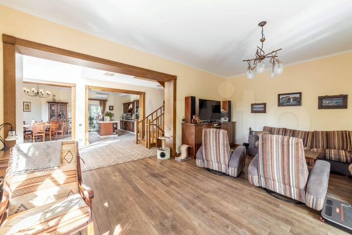 Коттедж 333 м² на участке 25 сот.