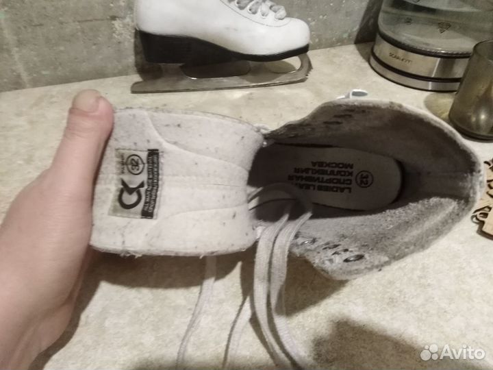 Коньки фигурные детские размер 32
