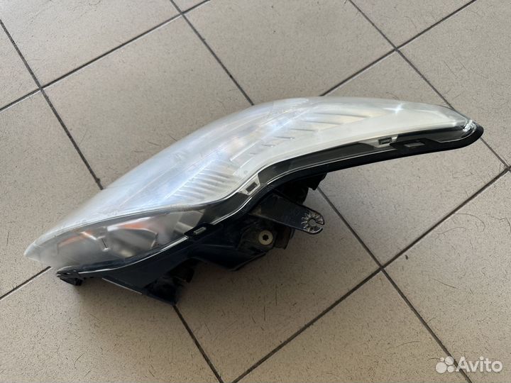 Фара правая Форд Фокус 2 Ford Focus 2