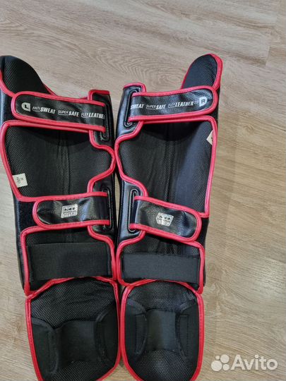 Защита голени Clinch