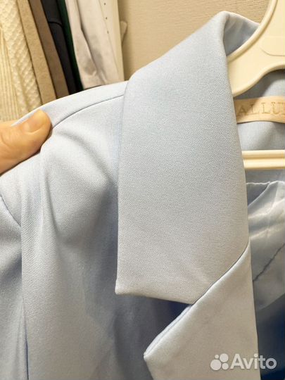 Пиджак женский голубой 42