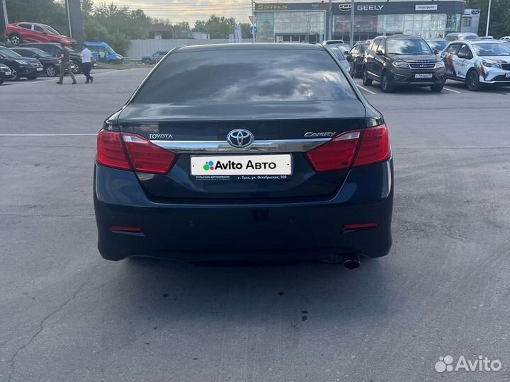 Toyota Camry 2.5 AT, 2012, 218 000 км