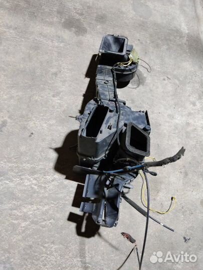 Корпус отопителя Volkswagen Passat B3