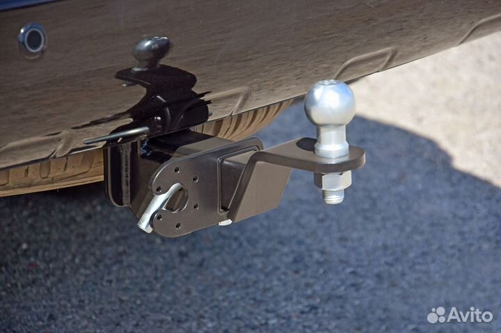 Фаркоп Тойота Land Cruiser 200