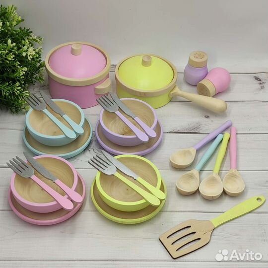 Деревянная игрушечная посуда