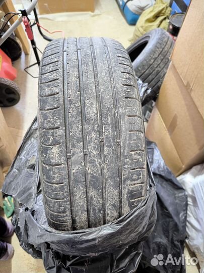 Kumho Ecsta HS51 215/55 R17 94W