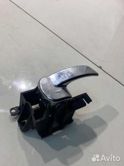 Ручка двери (задняя, правая, внутренняя)