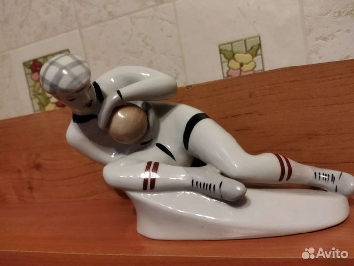 Продам статуэтки