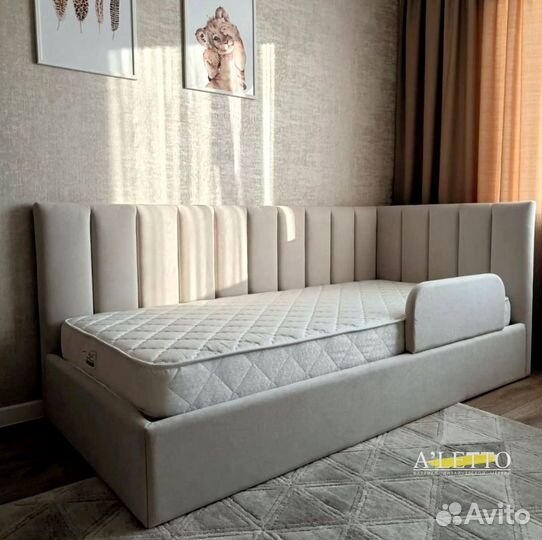 Детская кровать с мягкими бортиками