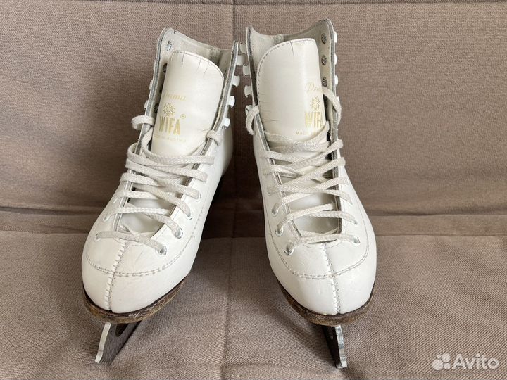 Фигурные коньки Wifa 31LL