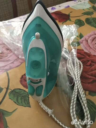 Утюг новый с паром
