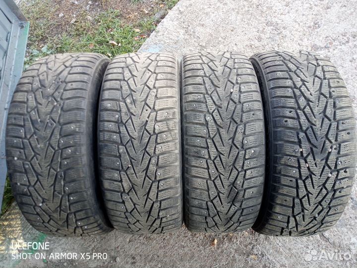 Nokian Tyres Hakkapeliitta 7 215/45 R17