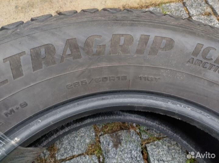 Goodyear UltraGrip Ice Arctic SUV 285/60 R18 116T