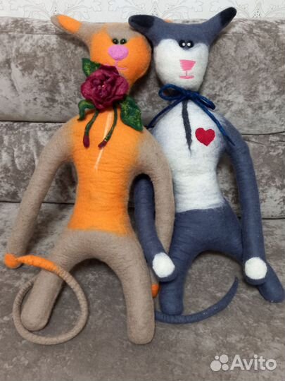 Интерьерные валяные котики из 100 шерсти