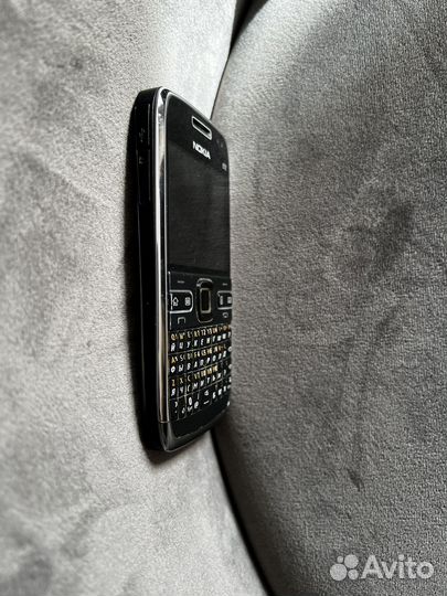 Nokia E72