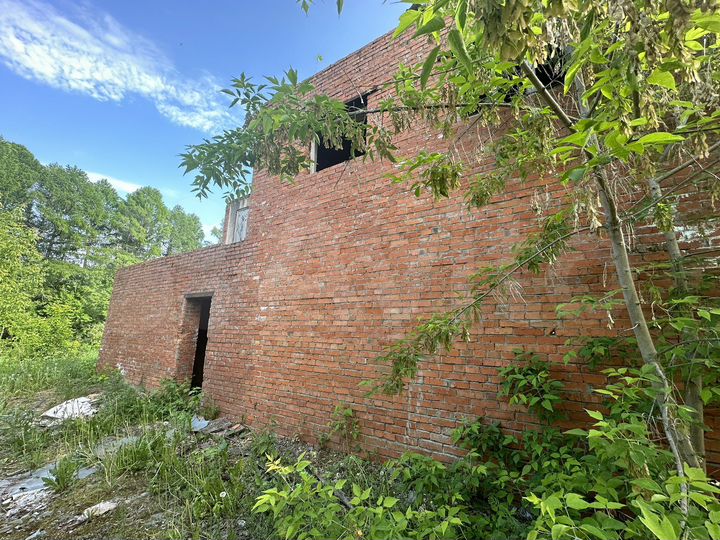 Здание, 3300 м²