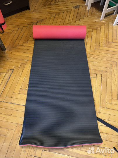 Коврики для йоги и фитнеса