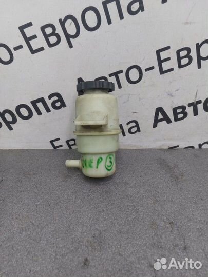 Бачок гидроусилителя руля Jeep Grand Cherokee WK2