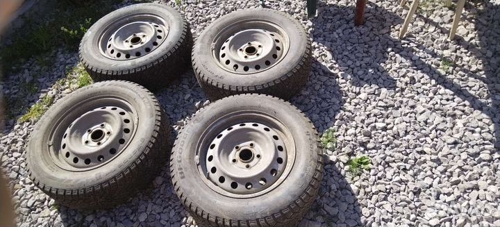 R16 Bfgoodrich G-Force Stud 215/65, PCD 5x114.3 DIA 60.1