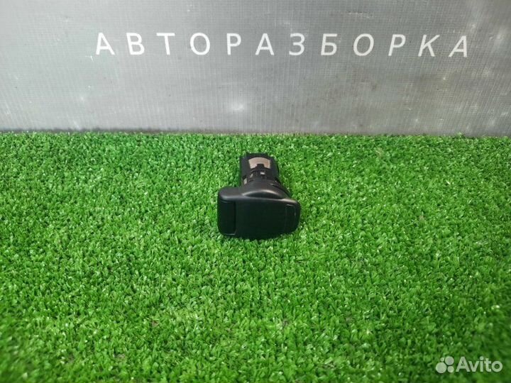 Розетка 12V LADA X-Ray Cross 1.6 H4MD 2022