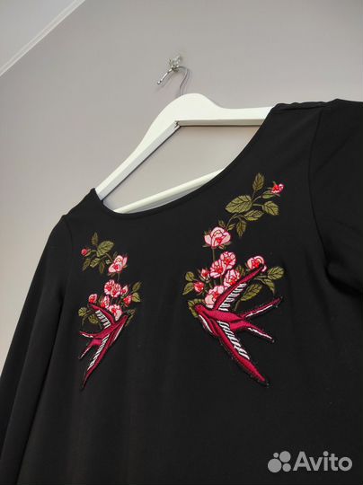 Платье женское