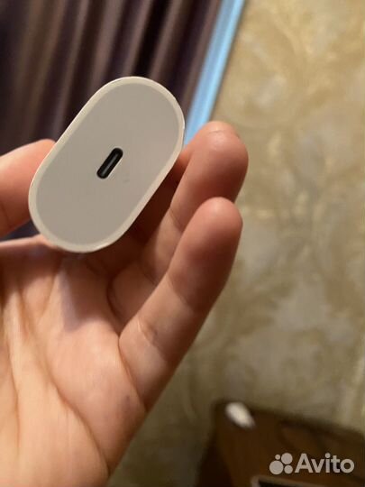 Блок питания iPhone