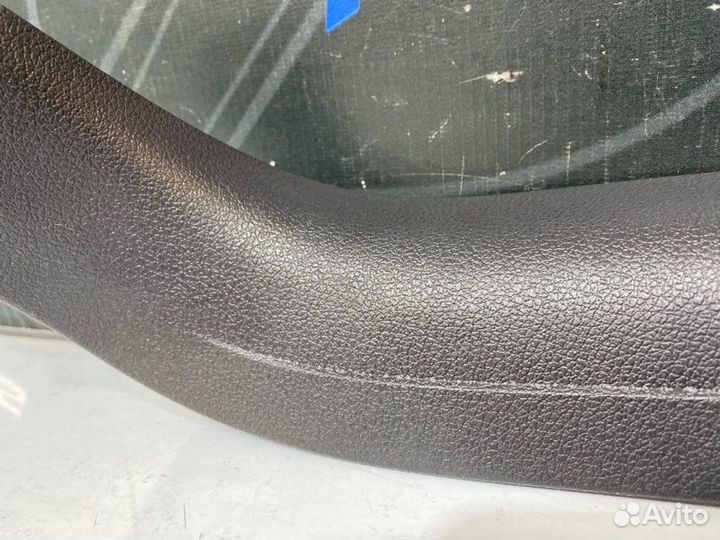 Обшивка крышки багажника задняя правая Audi Q7 4L