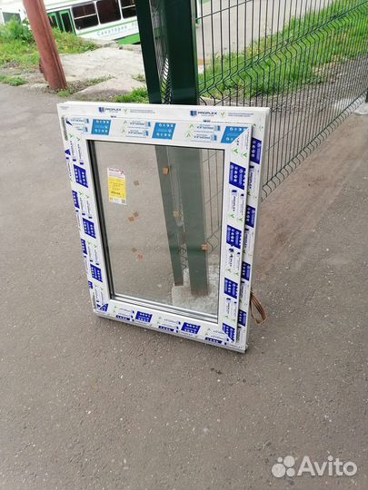 Готовые пластиковые окна 70х90