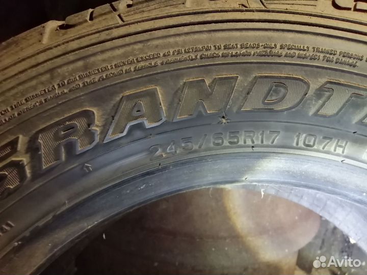 Dunlop Graspic HS-V 245/65 R17