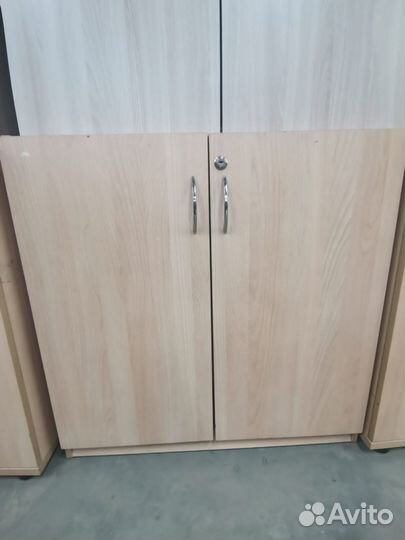 Тумба под оргтехнику