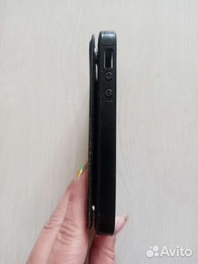 Чехол на iPhone SE