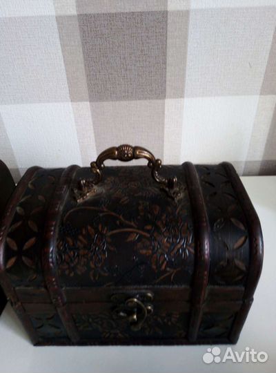 Шкатулка сундук