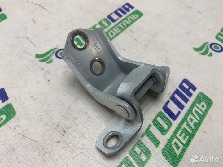 Петля двери передняя правая Mazda 6Gj/Gl седан