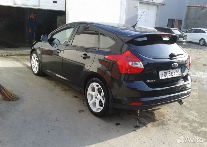 Спойлер ST ford focus 3 хэтчбек