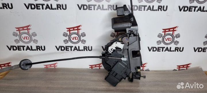 Замок двери передний правый Volvo S80 седан B8444S