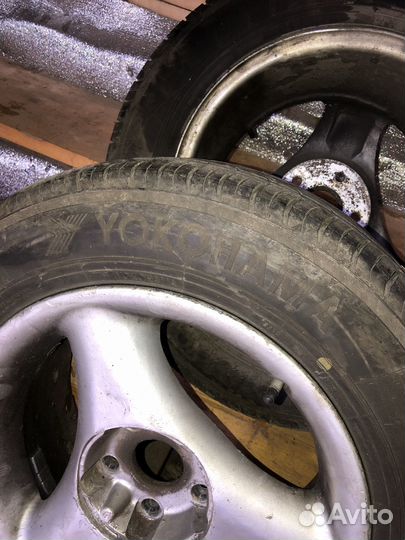 Yokohama Bluearth ES32 195/65 R15