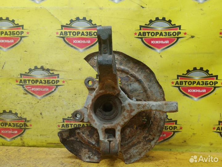 Кулак поворотный передний правый Renault Logan I