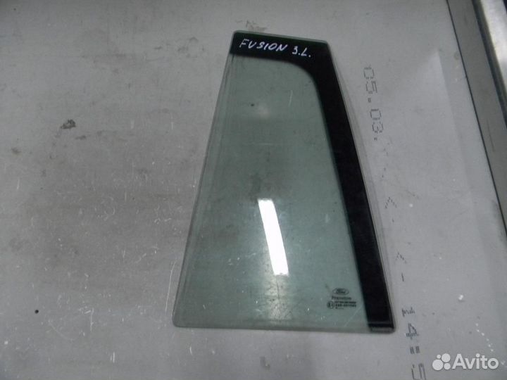 Стекло форточки задней левой Ford Fusion (2002-201