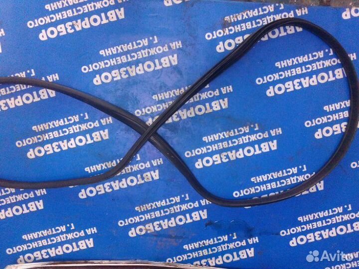 Уплотнительная резинка кузова Citroen Berlingo 2