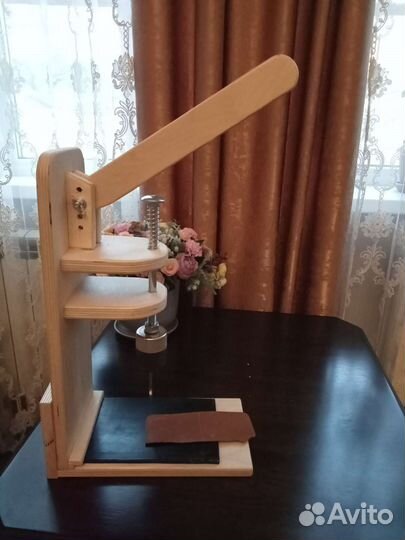 Пробойник рычажный