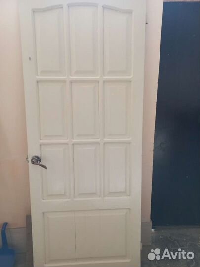 Межкомнатные двери бу 90 200