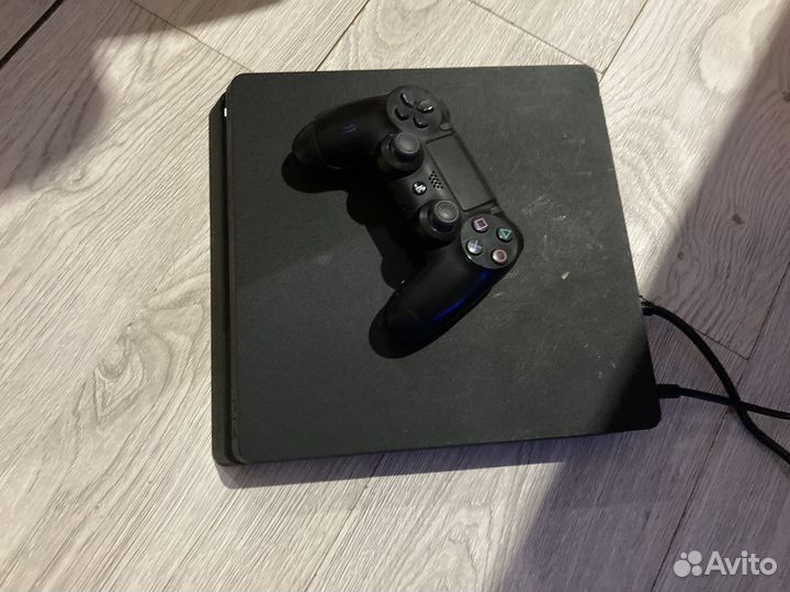 Sony playstation 4 slim