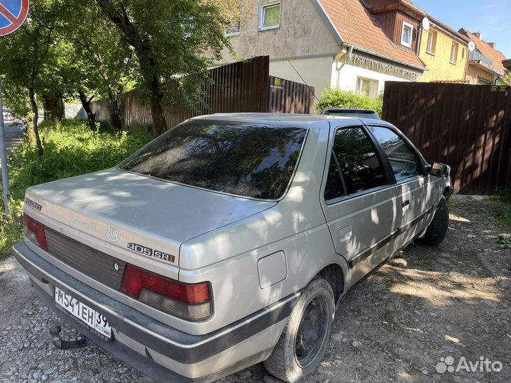Запчасти на peugeot 405