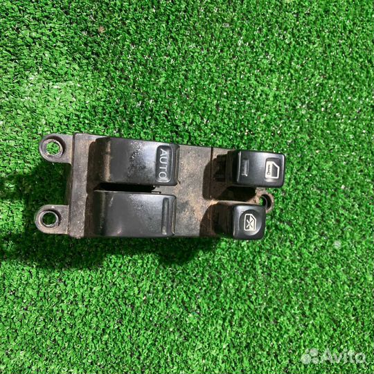 Блок стеклоподъемников Nissan Almera N16