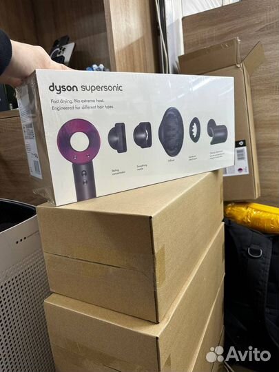 Фен Dyson supersonic