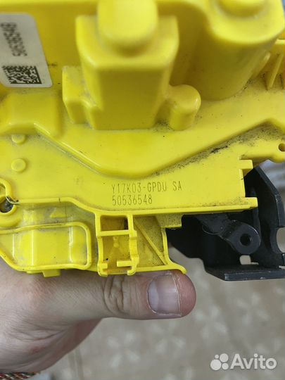 Замок двери задней правой Alfa Romeo Stelvio 949